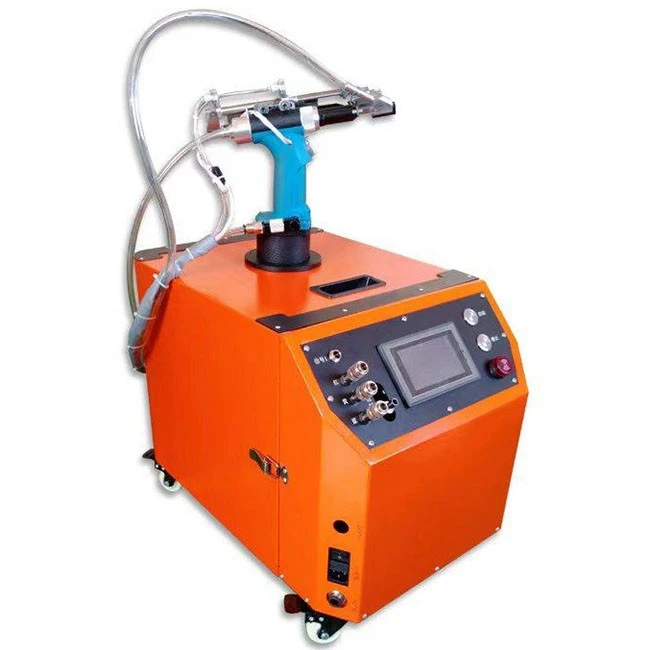 Automatic riveting machine